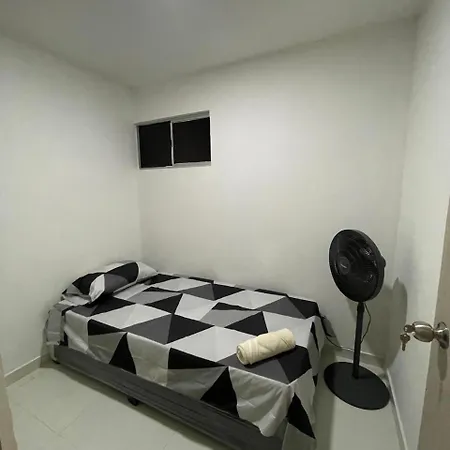 Apartamento Apto Amplio Con Piscina 3 Hab A Pasos Del Mar *