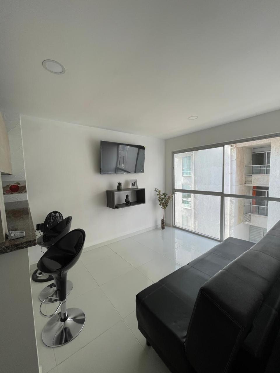 Apto Amplio Con Piscina 3 Hab A Pasos Del Mar Apartamento